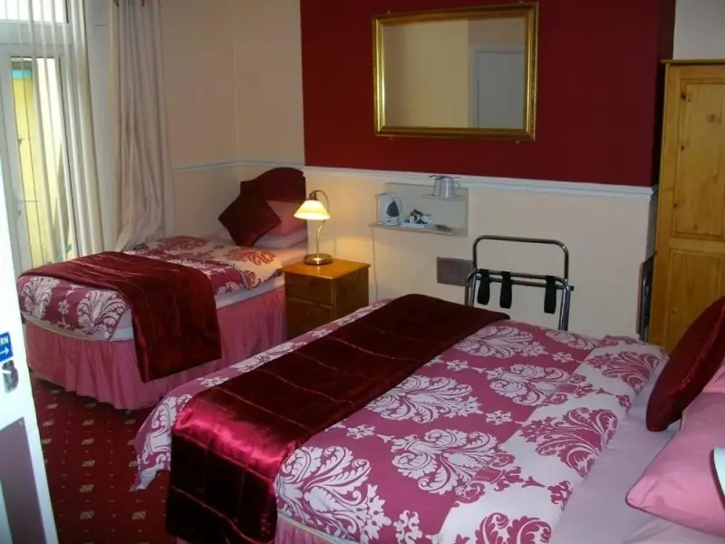 Triple Room